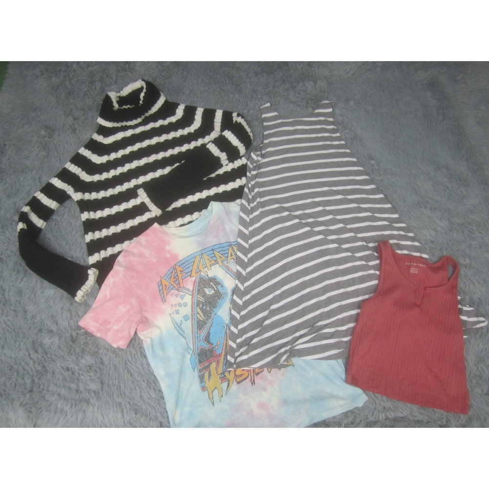 Womens Tops and Dress Size XS Casual Various Brands Lot of 4 - Picture 1 of 16